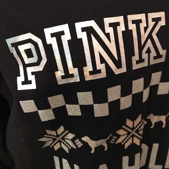 PINK Victoria’s Secret in a holidaze bling tee - Picture 4 of 11